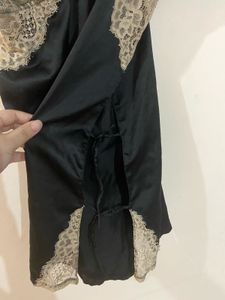 Gorgeous black slik night dress