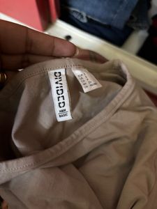 H &amp;M t shirt