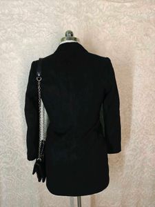 Chic Black Blazer