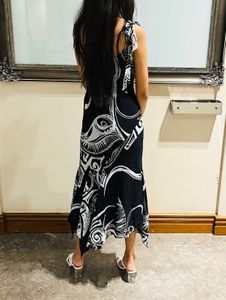 Black &amp; White Print Maxi Dress Look Very Sexy
