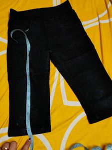 Black Capri Jeans