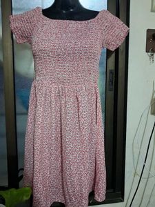 Chic Smocked Floral Print Dress