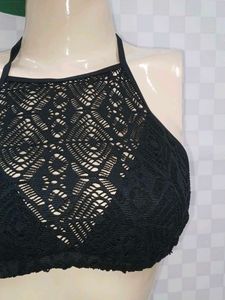 (1100)Black Lace Halter Bikini Top