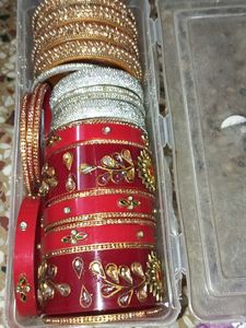 Beautiful Traditional Bangles Set