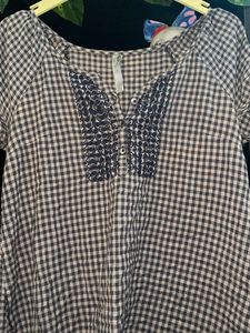 Chic Checked Tunic Top