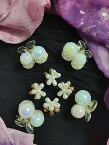 ✨ 8pc's Cute Pearl & Iridescent Hair Clips 🦪✨
