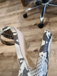 Truffle collection Stylish Snake Print Heels
