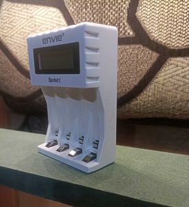 ENVIE Infinite 9V 800 maH Li-ion Rechargeable