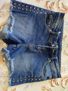 Trendy Denim Shorts with Star Embellishments