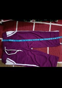 New With Tag Cotton Capri In 30 Waist