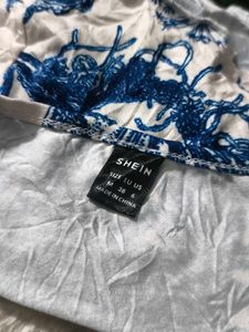 I. Blue &amp; White Botanical Print Crop Top