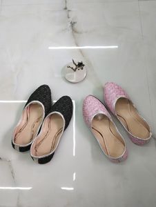 Black And Pink Bellies/Jutis (Combo Of 2)