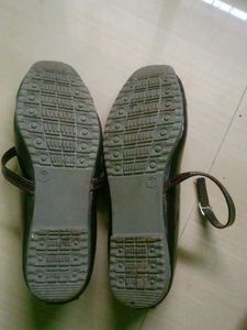 Brown classic comfortable bellies for women
