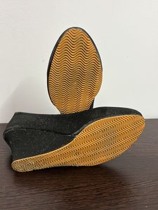 Black Wedges For Party Wear