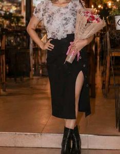 Elegant Floral  &amp; Black Skirt Set