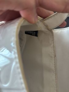 Cute Cream Shoulder Bag with Heart &amp; Flower Design
