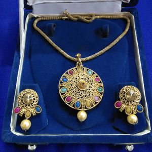 Pendant Set