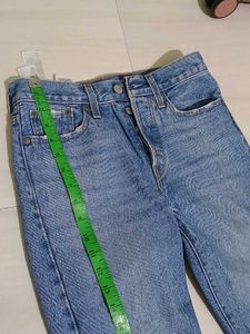 80's inspired, high rise Levi's 501 blue Denim