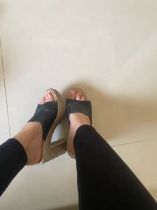 Stylish Black Wedge Sandals