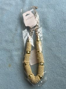 Neckpiece