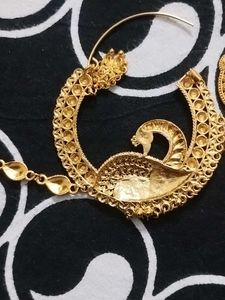 Elegant Gold Peacock Nath &amp; Maang Tikka Set