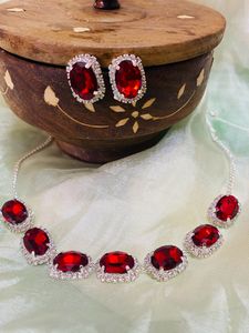 Red single layered Emerald AD Necklace &amp; Earrings
