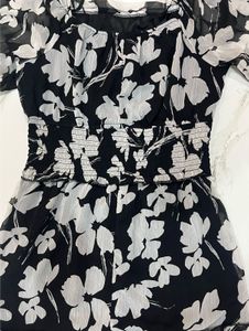Chic Black &amp; White Floral Dress