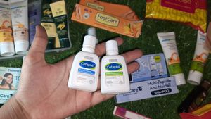 build your surprise box contains 10 product
