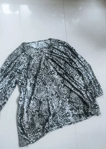 Stylish Black & White Print Top