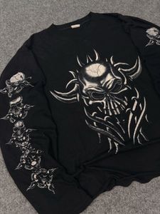 Men's Skull Graphic Long Sleeve T-Shirt