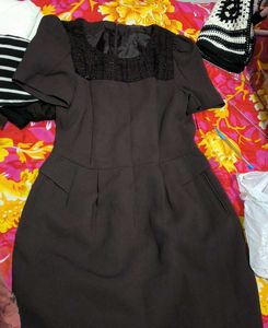 Mid Length Dress 🤎