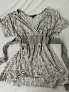 Gray Abstract v-neck Print Wrap Top