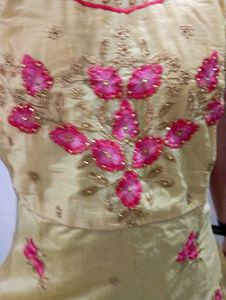 New boutique Embroiderd Designer Kurti