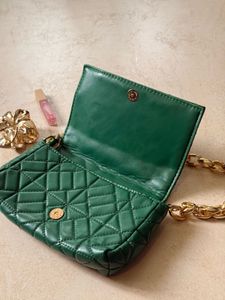 Chic Green Quilted Leather Bag with Gold Chain
