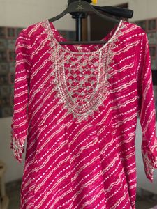 Anarkali Pink Kurta Set Embellishments