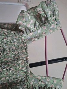 Cute Floral Print Puff Sleeve Top