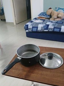 Sauce Pan ( non-stick) with lid