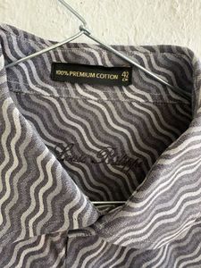 Stylish Men's Patterned Button-Up Shirt