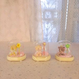 Cute Bear Showpiece