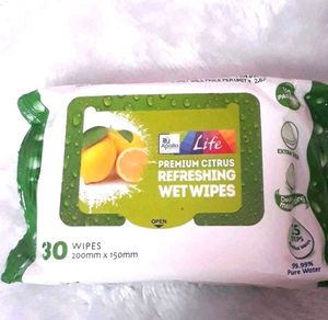 Mamaearth Gentle Cleansing Shampoo And Wipes Combo