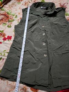 Sleeveless Collared Button-Up Top
