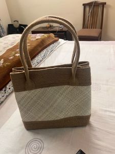 Jute bag with lining