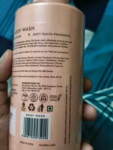Mcaffeine Guava Tini De-Tan Body Wash