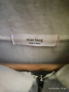Cozy Cropped Zip-Up Sweater