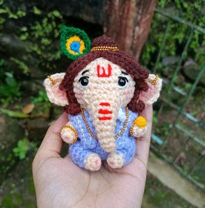 Handmade Crochet Ganesha Idol keyring