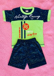 "unused" boys T-shirt&shorts 0 years. green&navy b