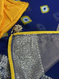 Elegant Blue Saree with Yellow Blouse Piece