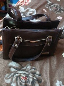 Elegant Brown Shoulder Bag