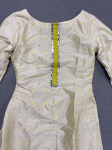 Women’s Beige Printed Kurti with Mirror Work