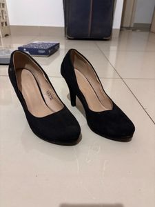 MAST &amp; HARBOUR Beautiful High Heels For Sale